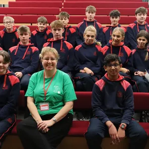 #ThrowbackThursday☺ Many thanks to Deborah from @minifirstaid who trained Year 10 pupils for their upcoming Duke of Edinburgh expedition.🆘 It is a vital part of their learning for the trip and essential that they have the knowledge needed in case of an emergency.#RedHouseSchool #FirstAidTraining #DukeOfEdinburgh #Expedition #EssentialLearning #Emergency #ThankYou #IndependentSchoolNorthEast #NortonVillage