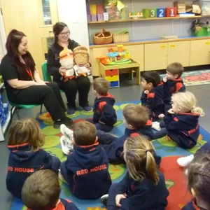 🦷 Thank you to Sarah and Paula from @queenswaysmiles who visited our Nursery children today!🥗 The children learnt about food that is good for our teeth and also all about brushing.#RedHouseSchool #Nursery #DentalClinic #Visitors #Learning #GoodBrushing #HealthyFoods #IndependentSchoolNorthEast #NortonVillage